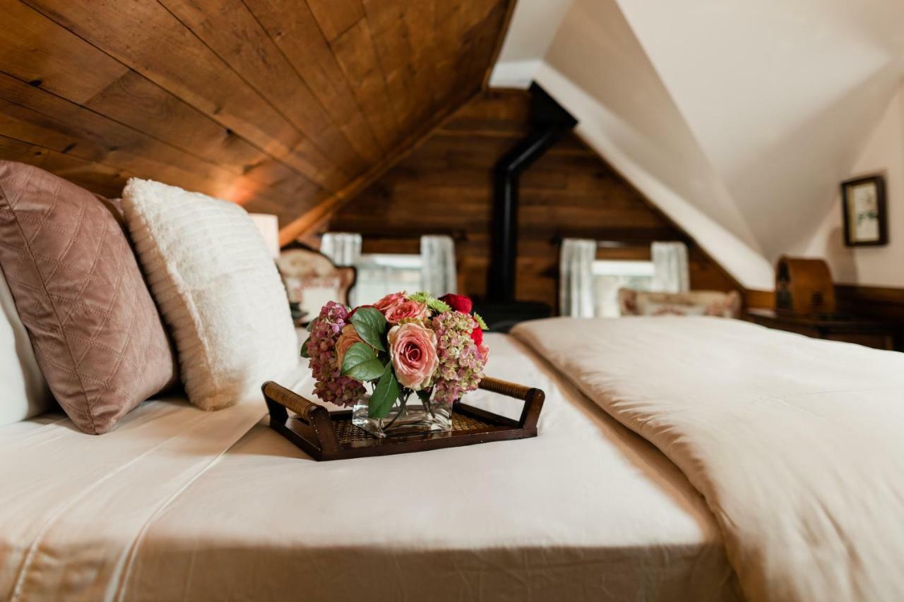 The Mast Farm Inn Banner Elk Bagian luar foto